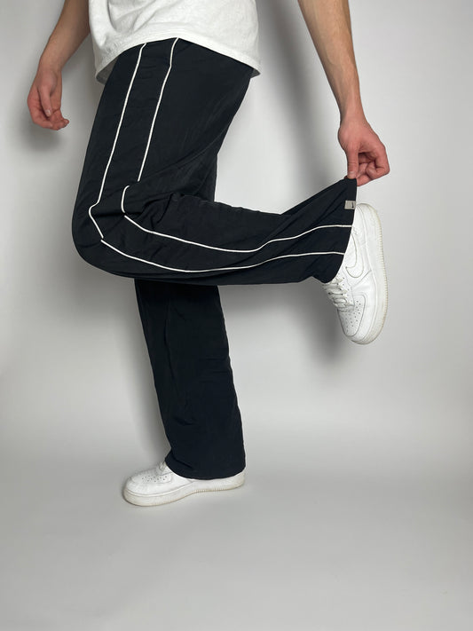 Nike Trackpants schwarz - 1Limit